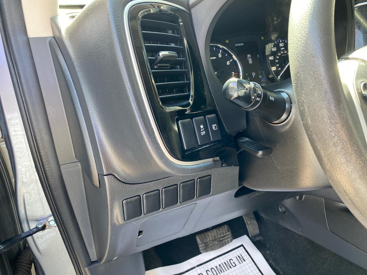 Mitsubishi Outlander SEL AWD 2020