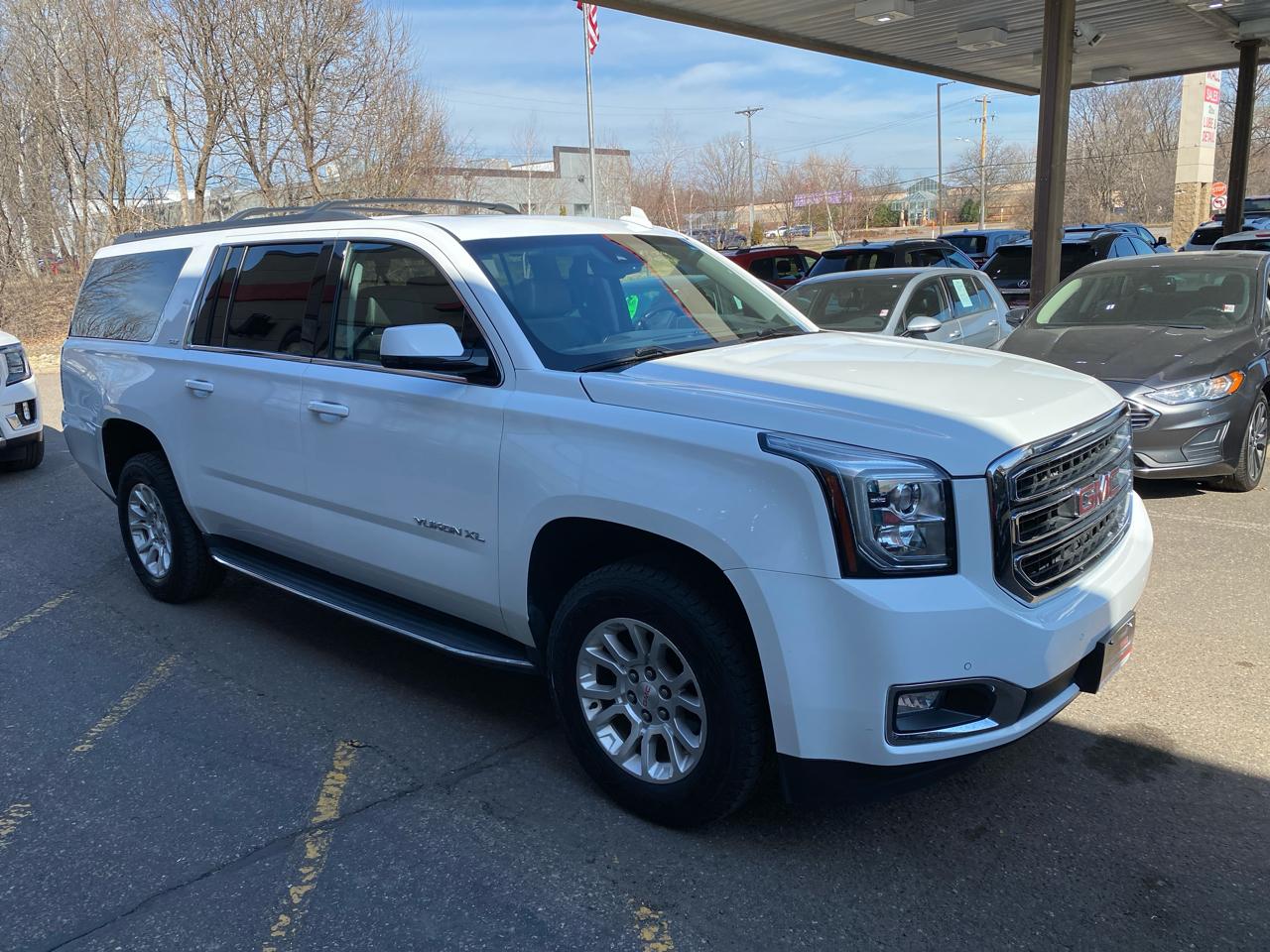 GMC Yukon XL SLT 4WD 2017