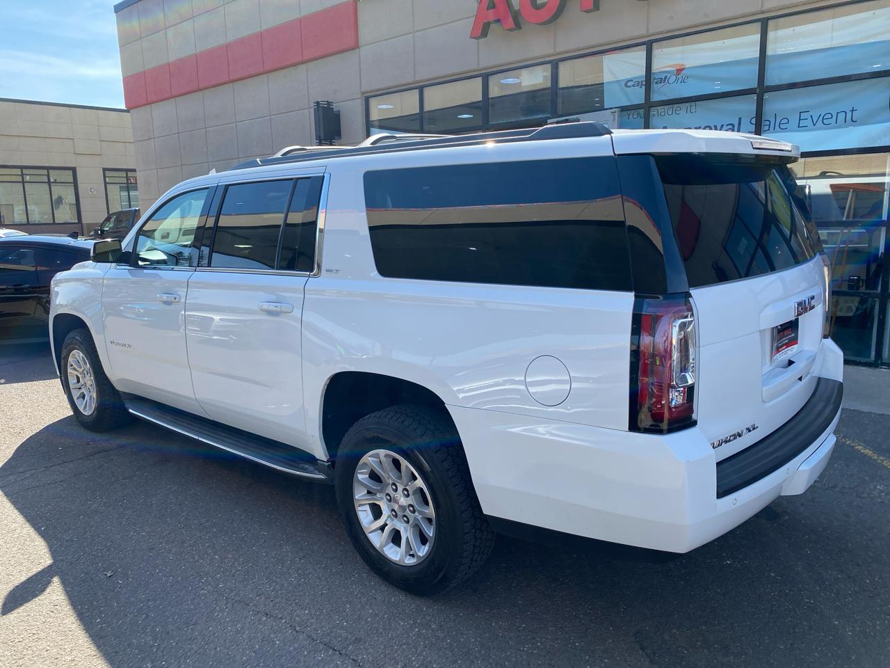 GMC Yukon XL SLT 4WD 2017