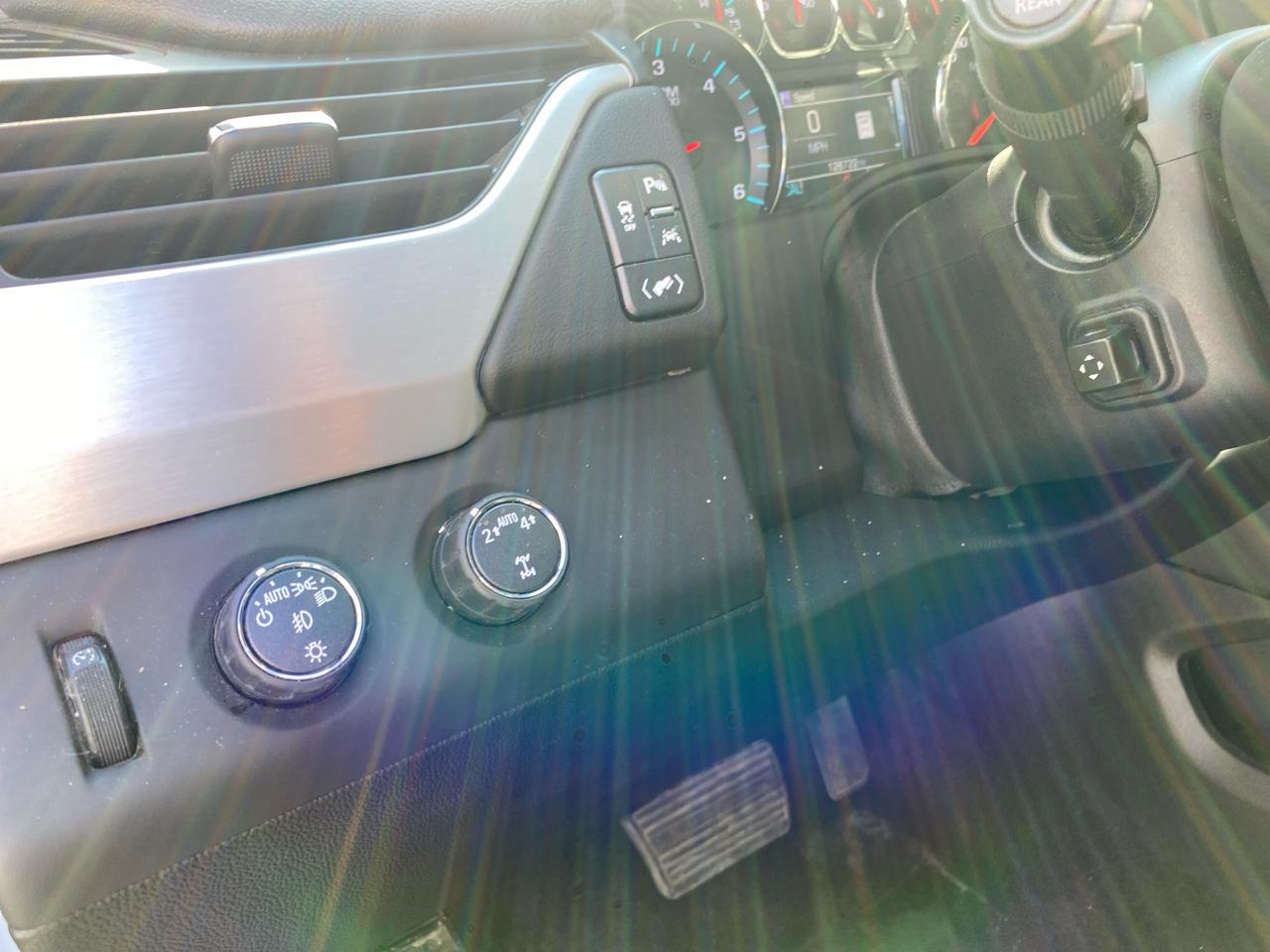 GMC Yukon XL SLT 4WD 2017