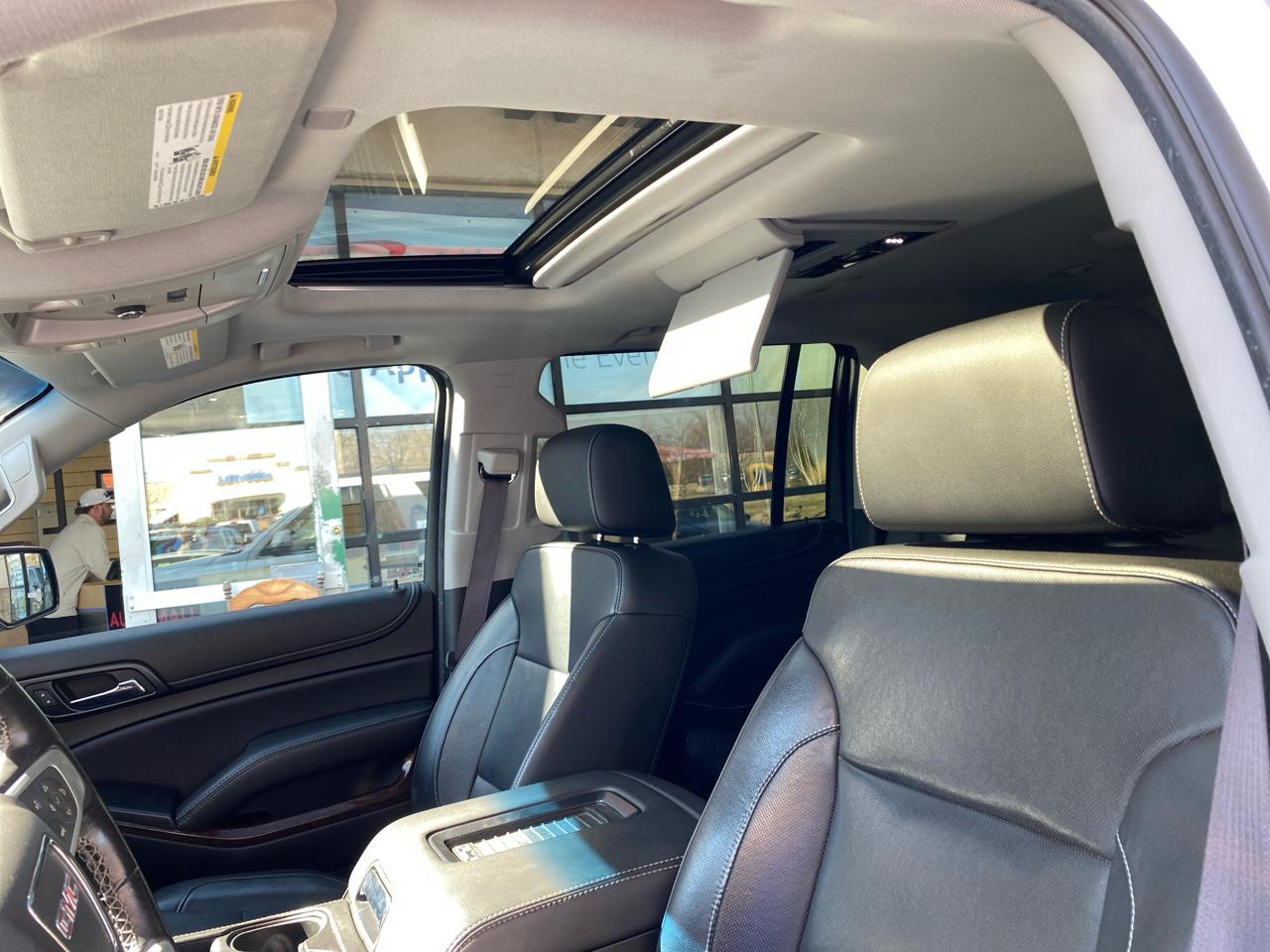 GMC Yukon XL SLT 4WD 2017