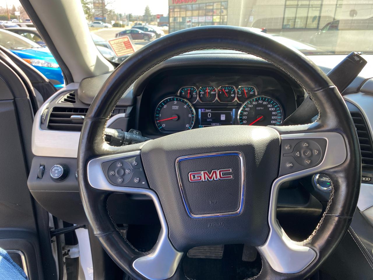 GMC Yukon XL SLT 4WD 2017