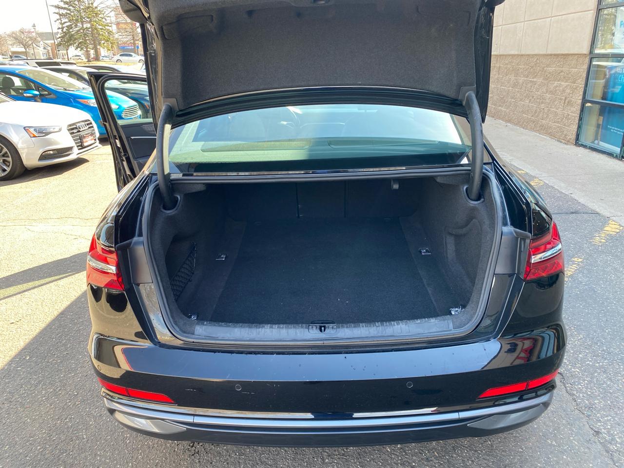 Audi A6 Premium Plus 55 TFSI quattro 2024