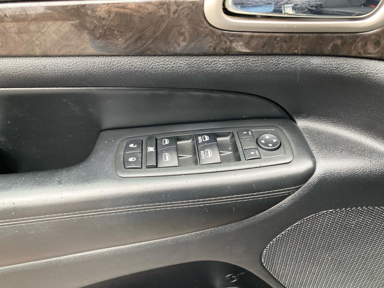 Jeep Grand Cherokee Laredo 4WD 2013