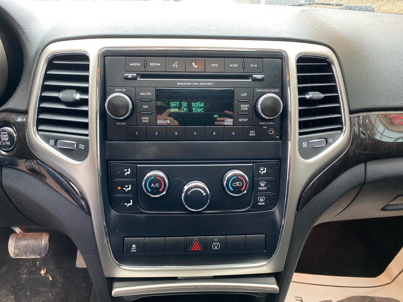 Jeep Grand Cherokee Laredo 4WD 2013