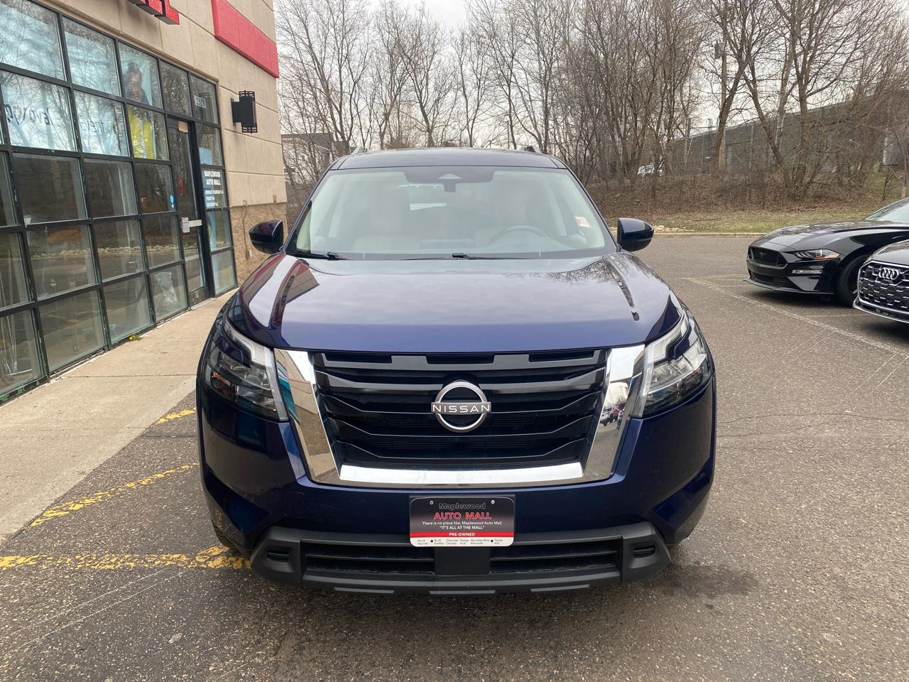 Nissan Pathfinder SV 4WD 2022