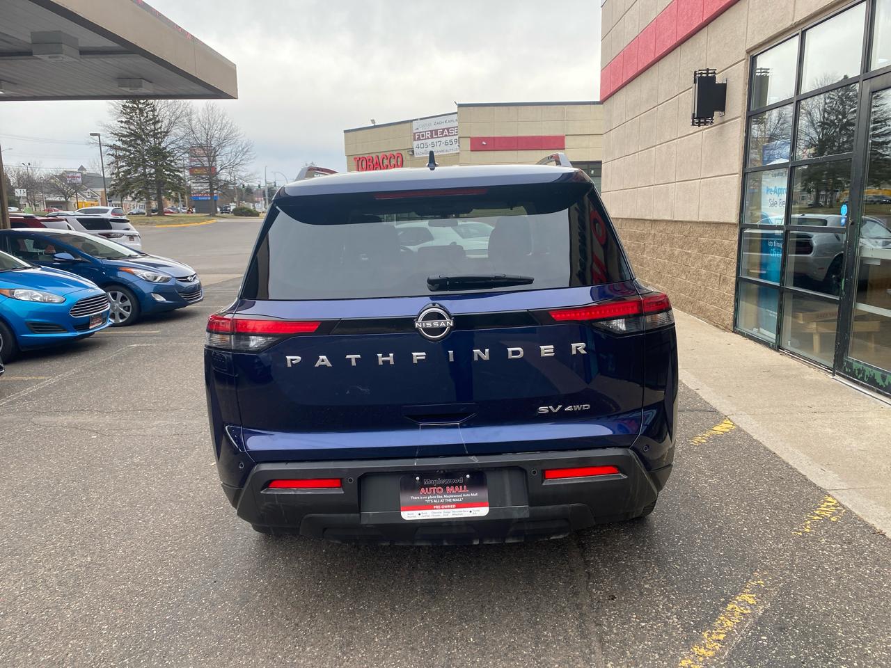 Nissan Pathfinder SV 4WD 2022
