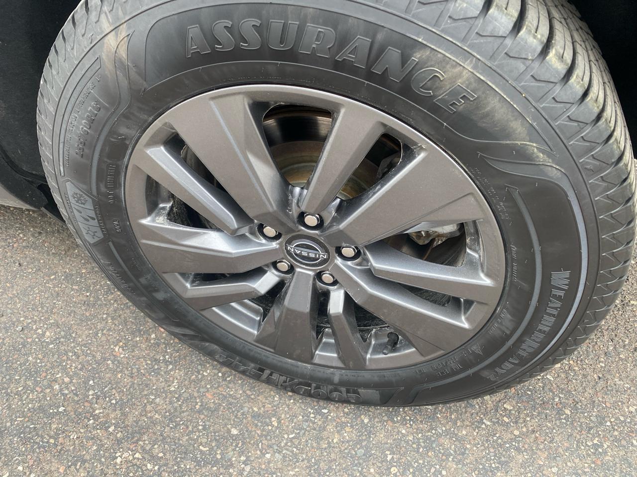 Nissan Pathfinder SV 4WD 2022