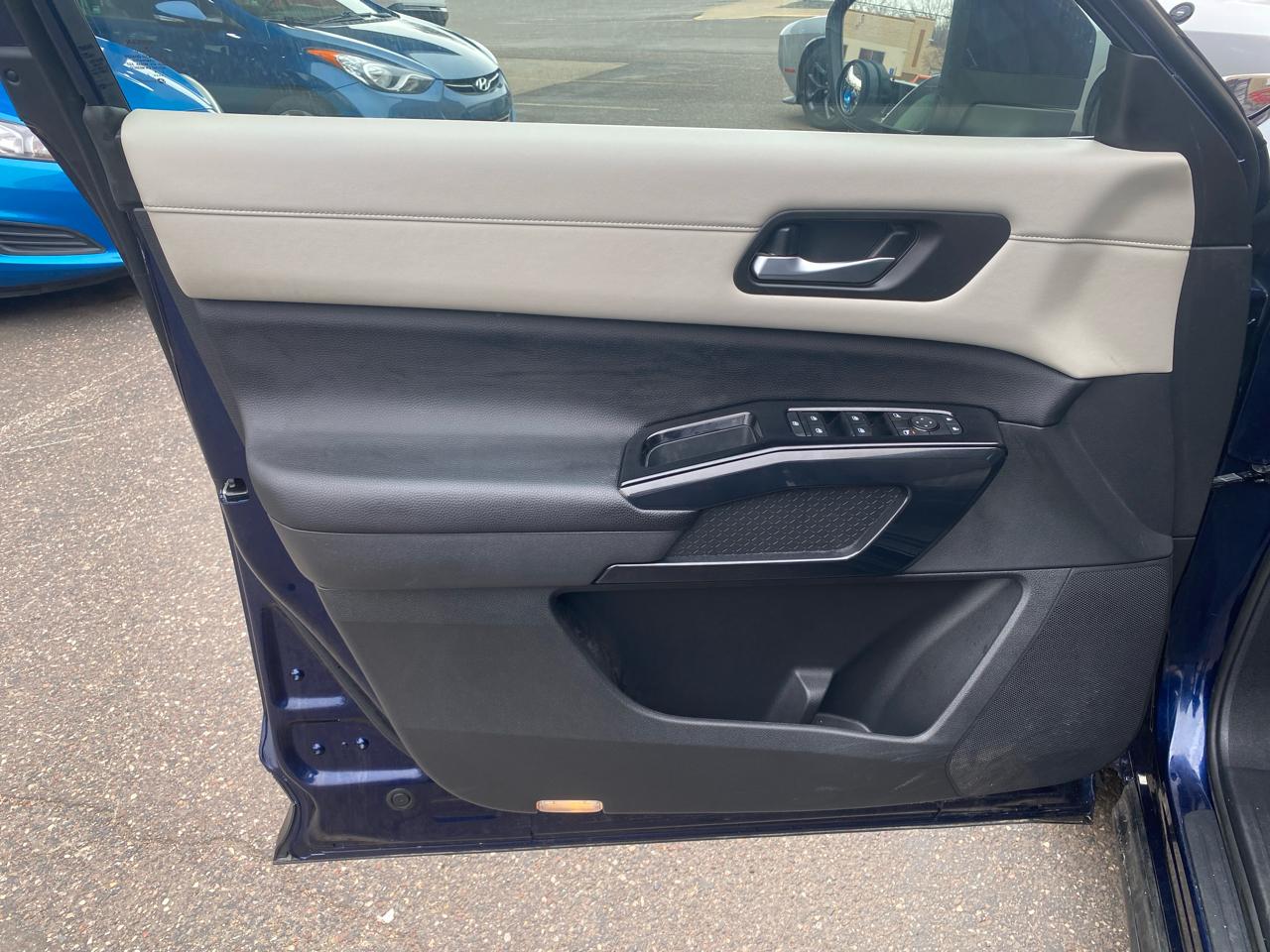 Nissan Pathfinder SV 4WD 2022