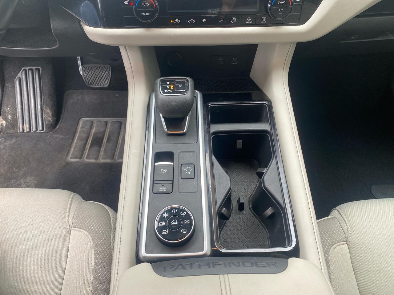 Nissan Pathfinder SV 4WD 2022