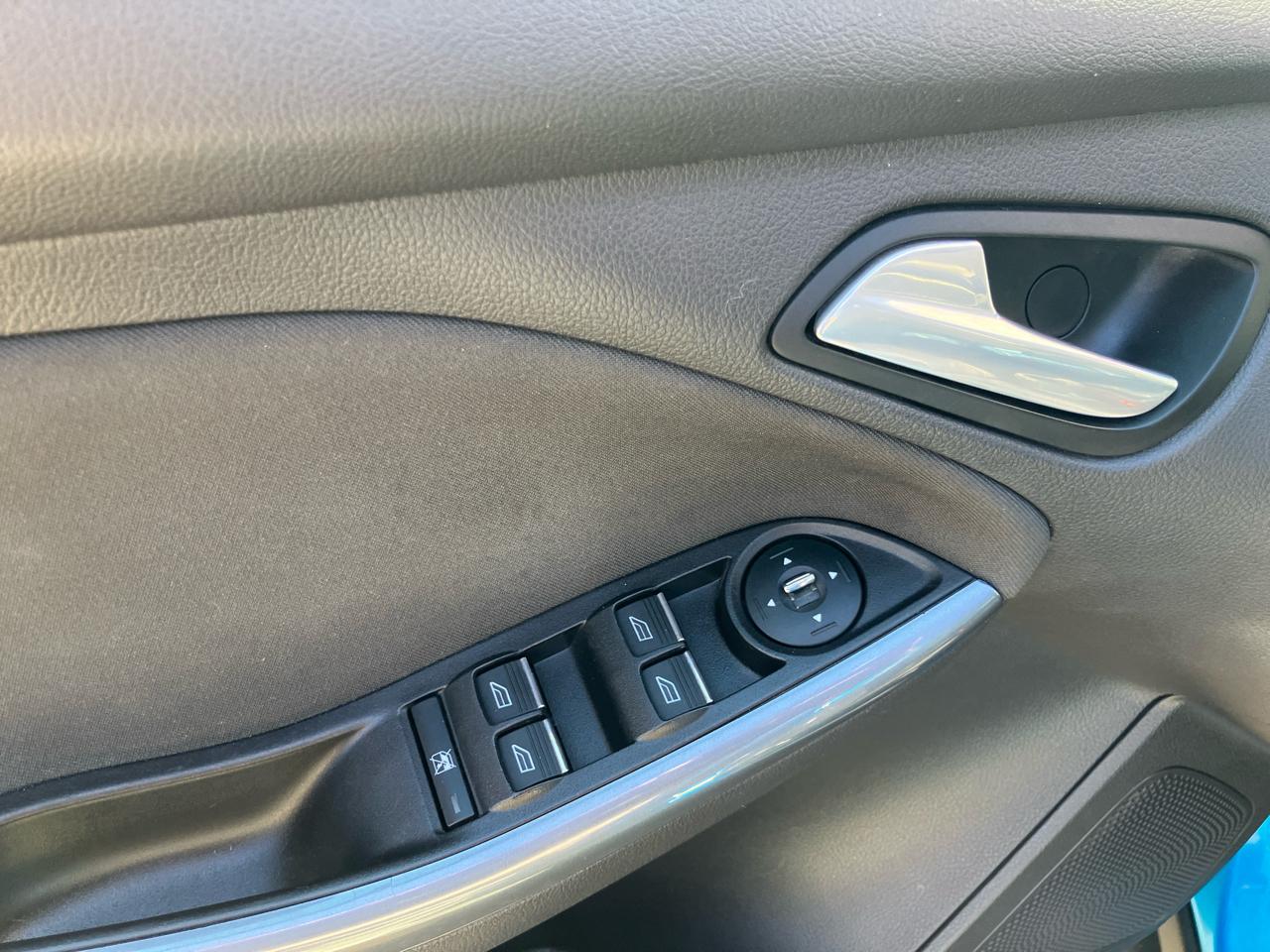 Ford Focus Titanium 2012