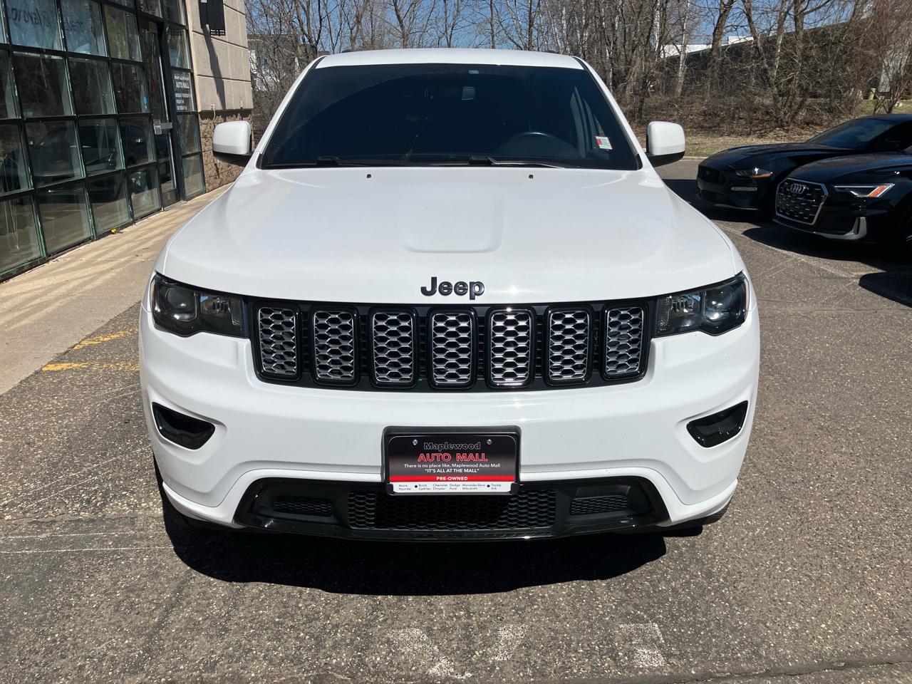 Jeep Grand Cherokee Laredo 4WD 2020