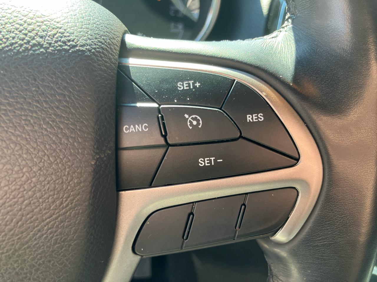 Jeep Grand Cherokee Laredo 4WD 2020