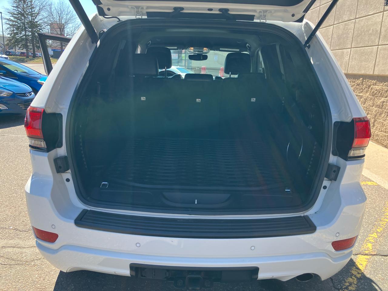 Jeep Grand Cherokee Laredo 4WD 2020