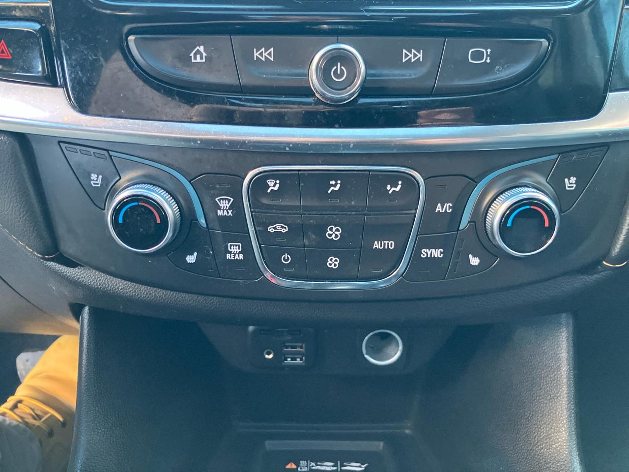 Chevrolet Traverse Premier AWD 2021