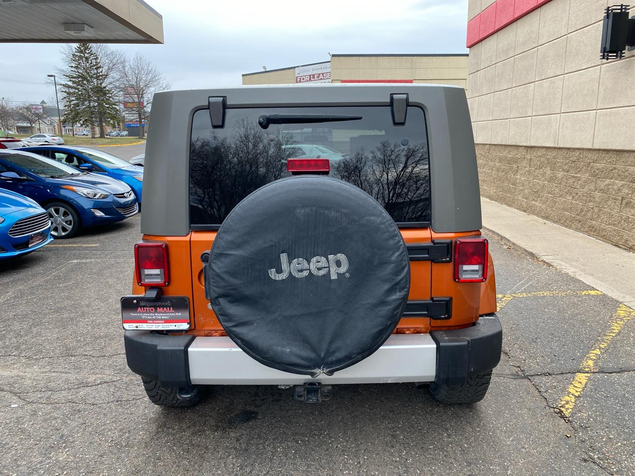 Jeep Wrangler Unlimited Sahara 4WD 2010