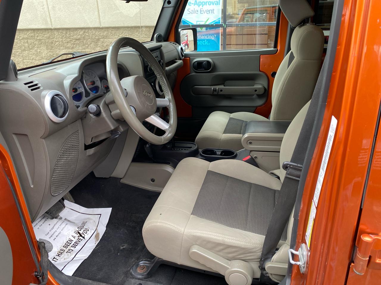 Jeep Wrangler Unlimited Sahara 4WD 2010