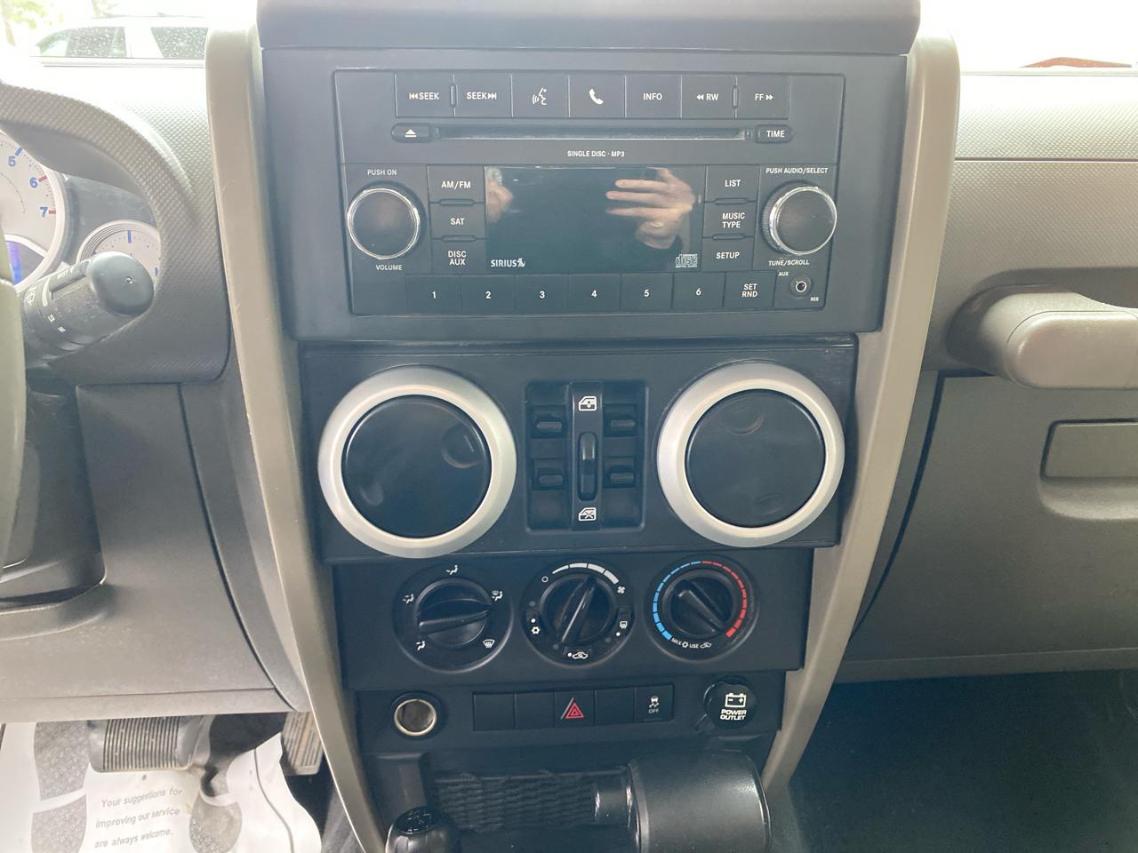 Jeep Wrangler Unlimited Sahara 4WD 2010