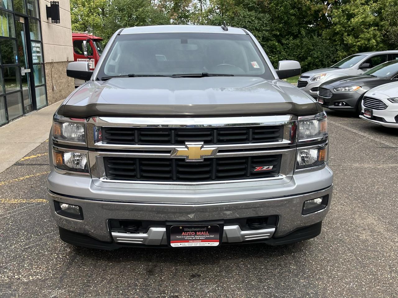 Chevrolet Silverado 1500 4WD Crew Cab 143.5" LT w/2LT 2015