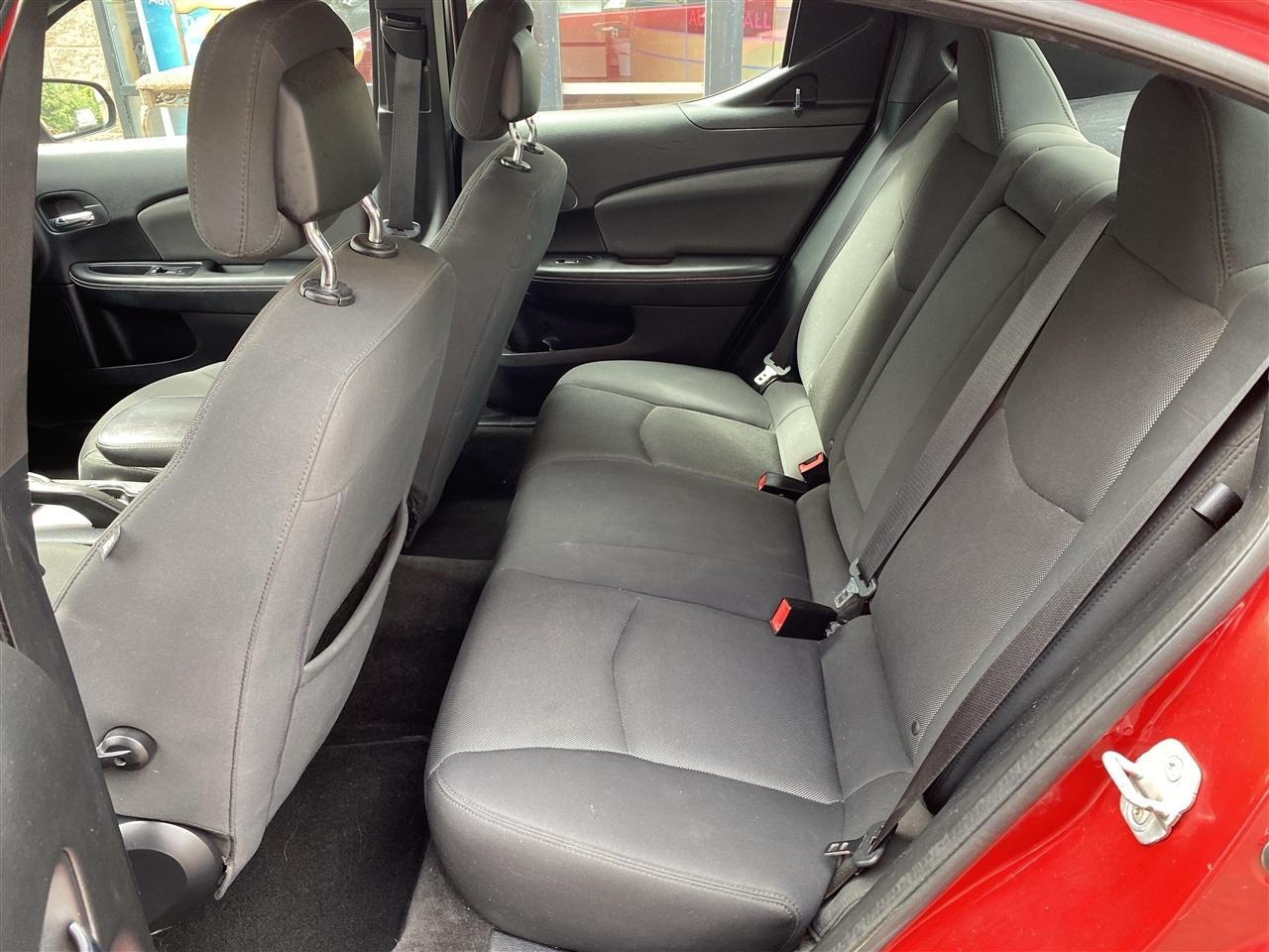 Dodge Avenger 4dr Sdn Express 2011