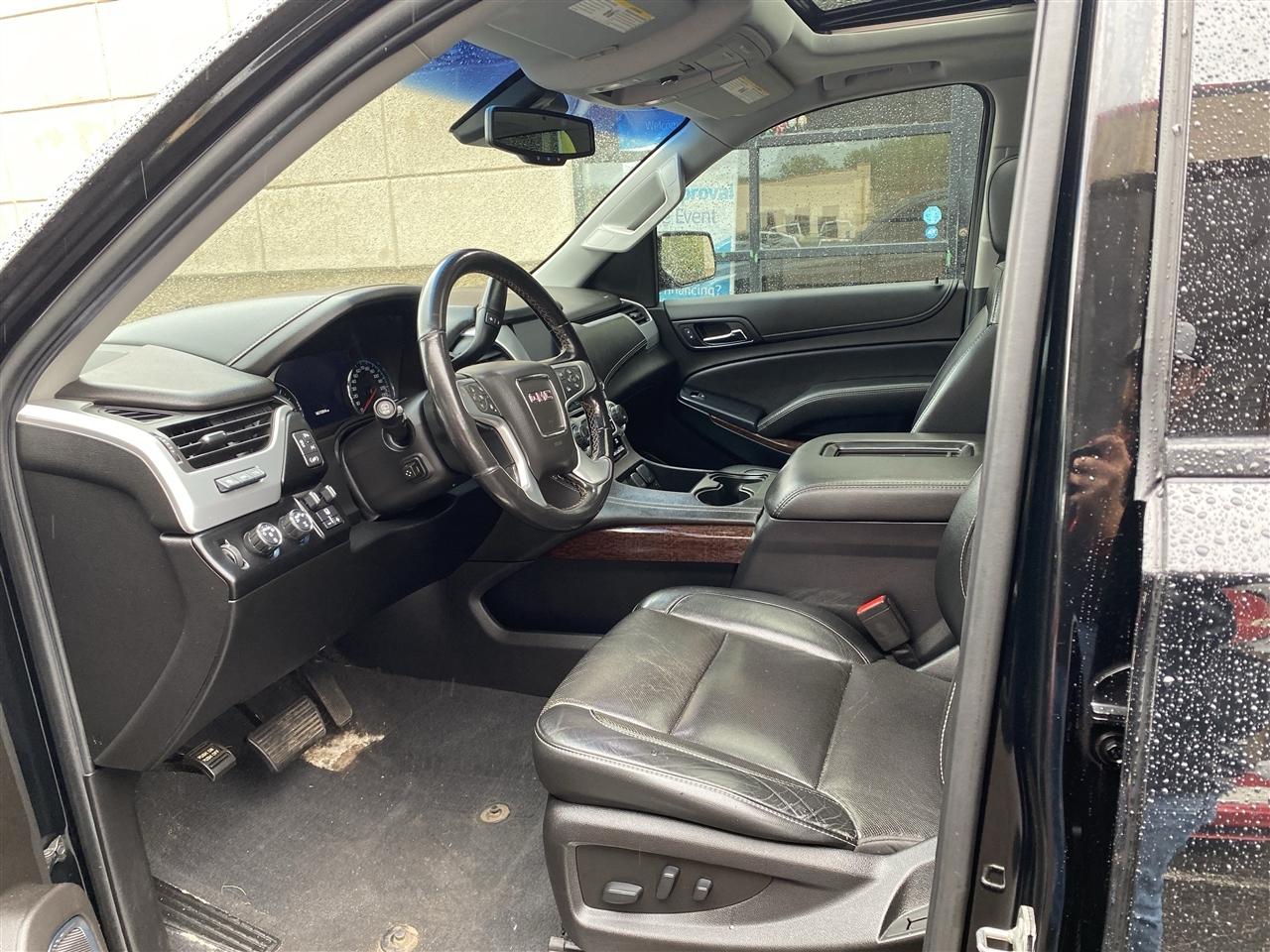 GMC Yukon XL 4WD 4dr SLT 2019