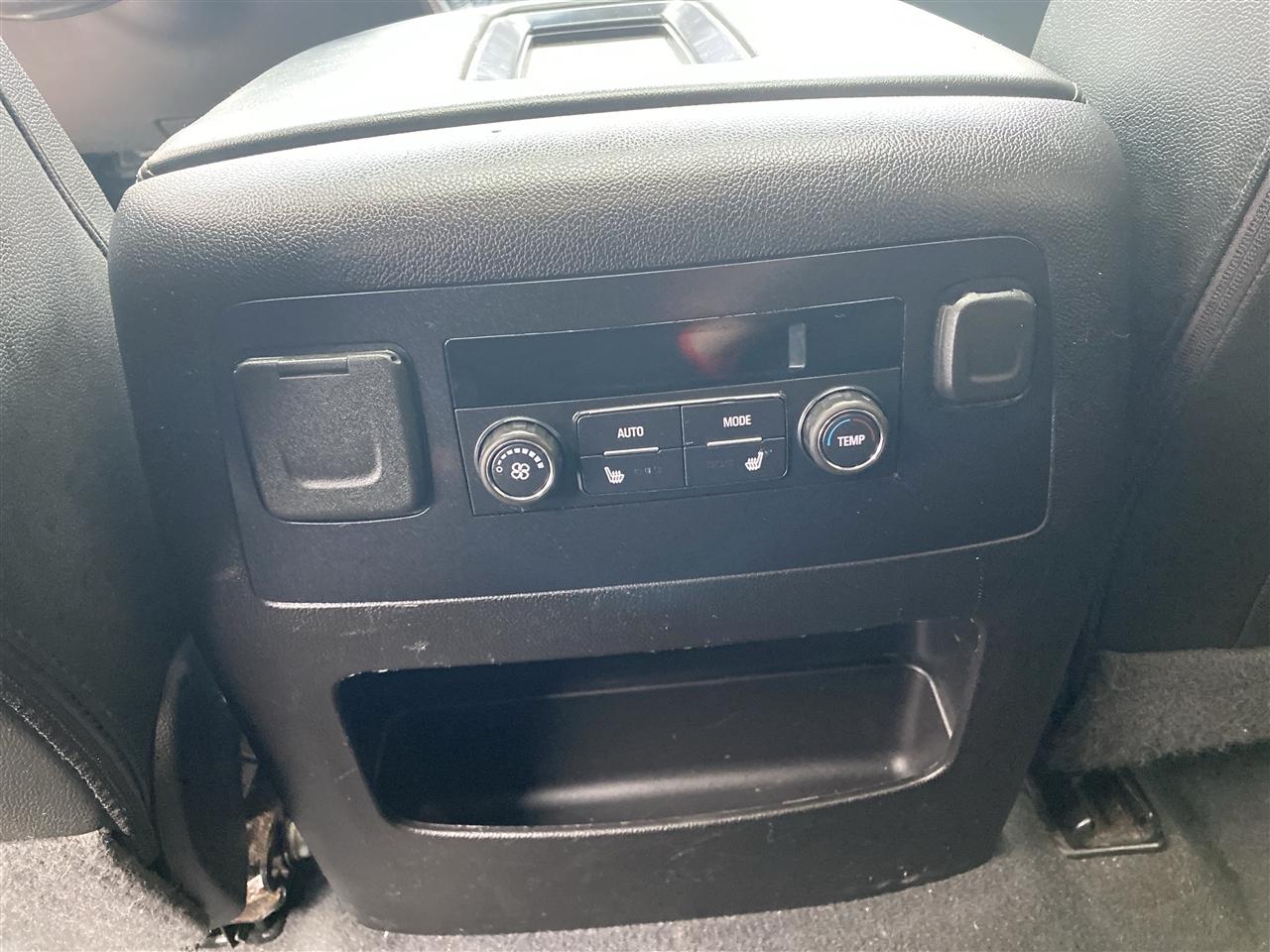 GMC Yukon XL 4WD 4dr SLT 2019