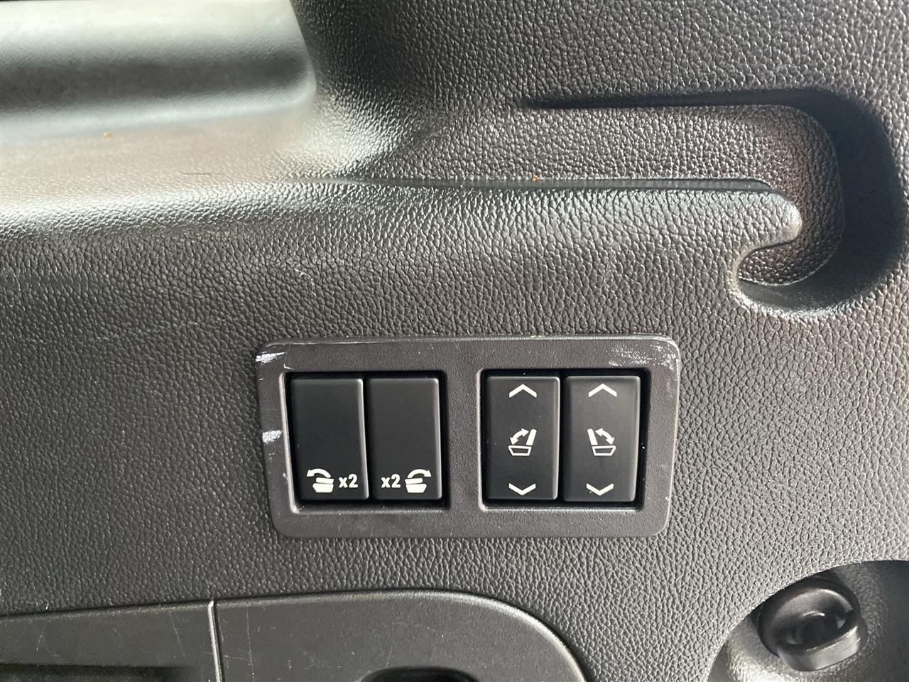 GMC Yukon XL 4WD 4dr SLT 2019