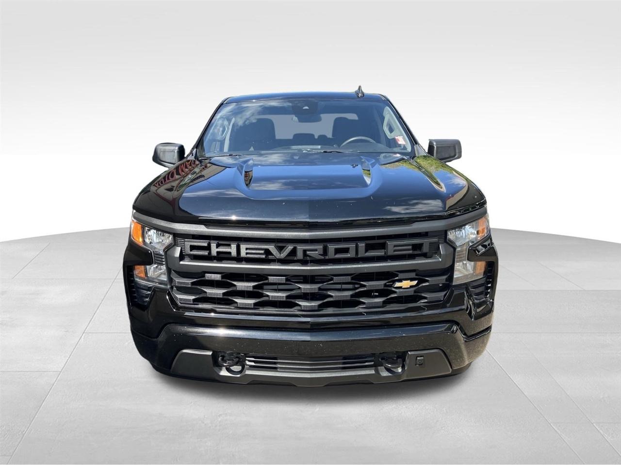 Chevrolet Silverado 1500 4WD Crew Cab 147" Custom 2023