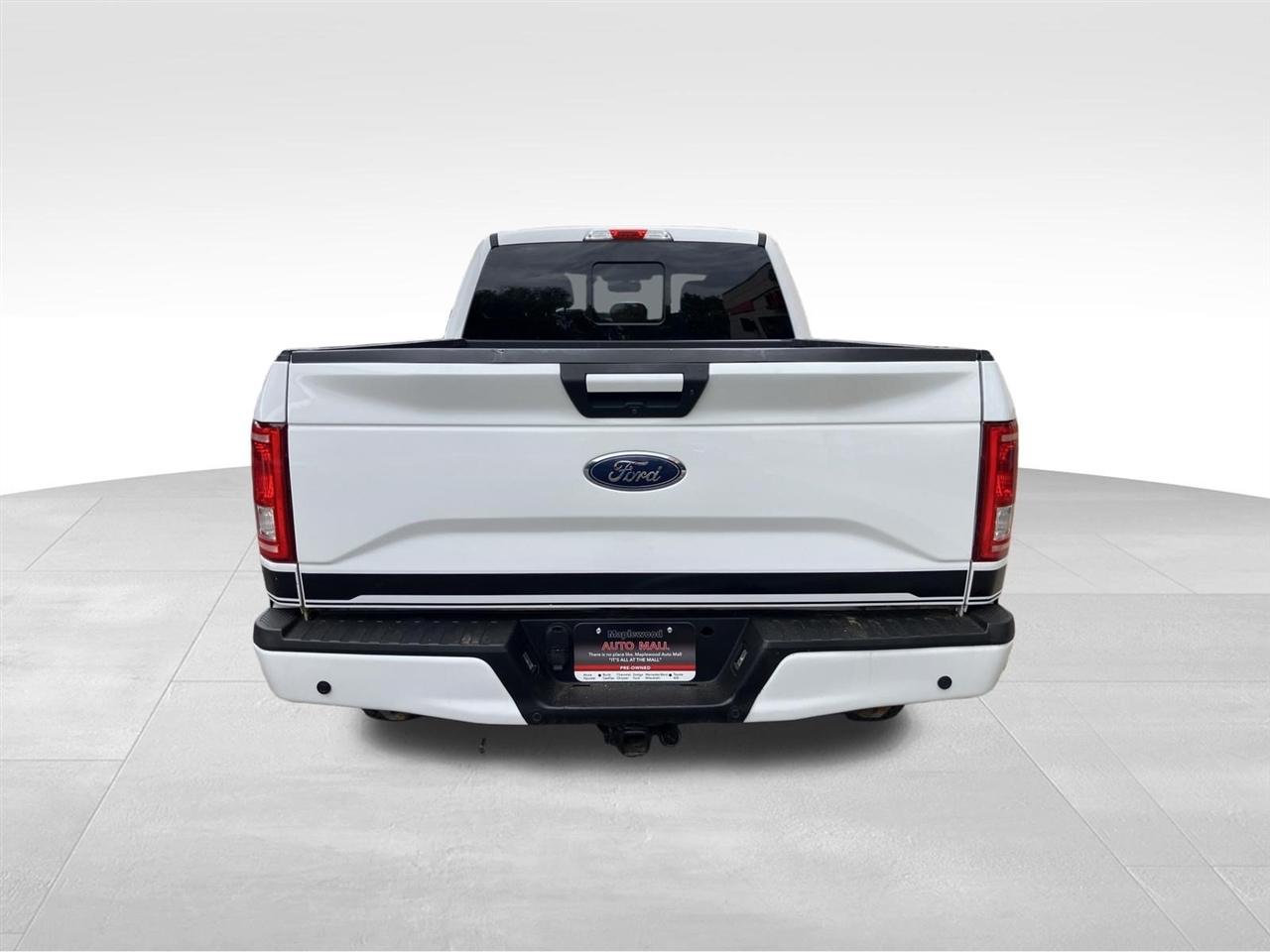 Ford F-150 XL 4WD SuperCrew 5.5' Box 2017