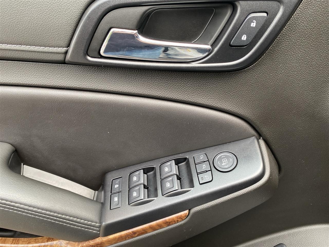 Chevrolet Tahoe 4WD 4dr Premier 2020