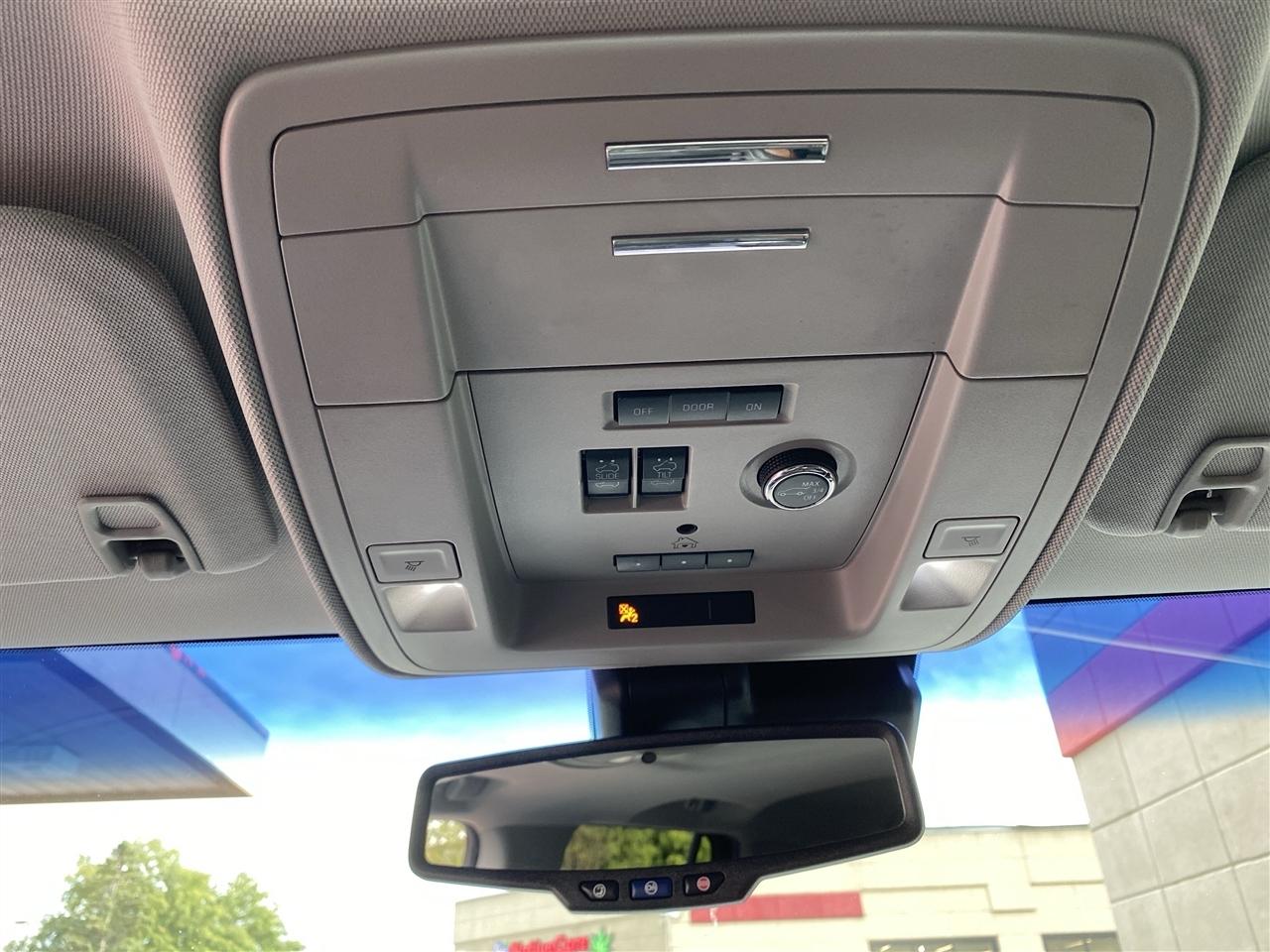 Chevrolet Tahoe 4WD 4dr Premier 2020