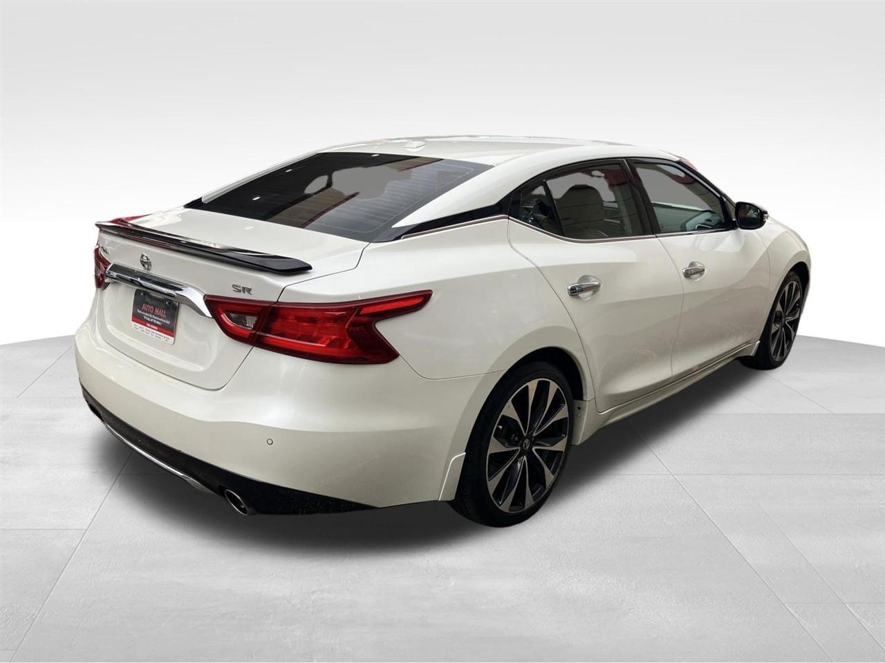 Nissan Maxima 4dr Sdn 3.5 SR 2016