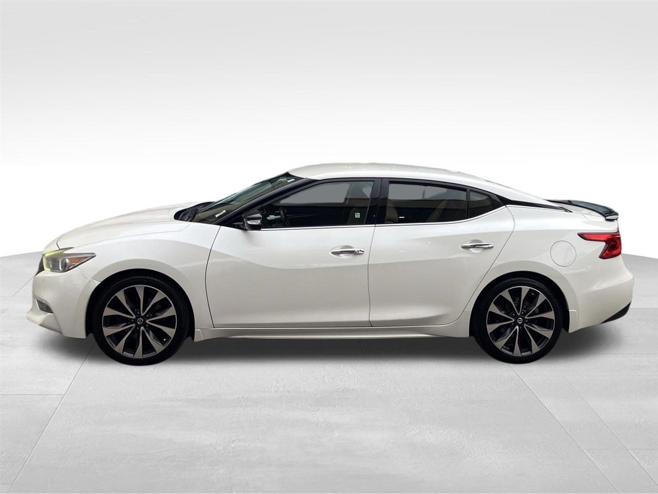 Nissan Maxima 4dr Sdn 3.5 SR 2016