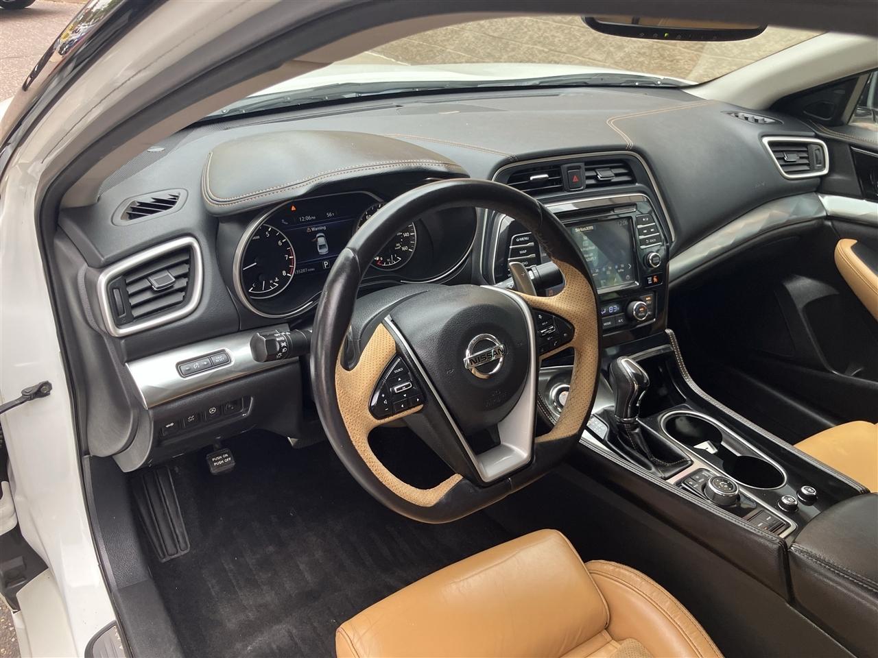 Nissan Maxima 4dr Sdn 3.5 SR 2016