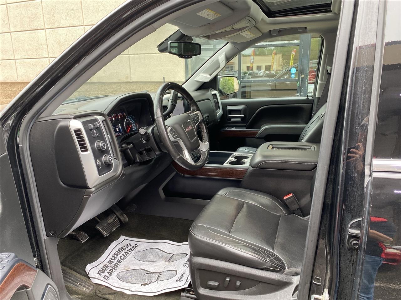 GMC Sierra 1500 4WD Crew Cab 143.5" SLT 2017