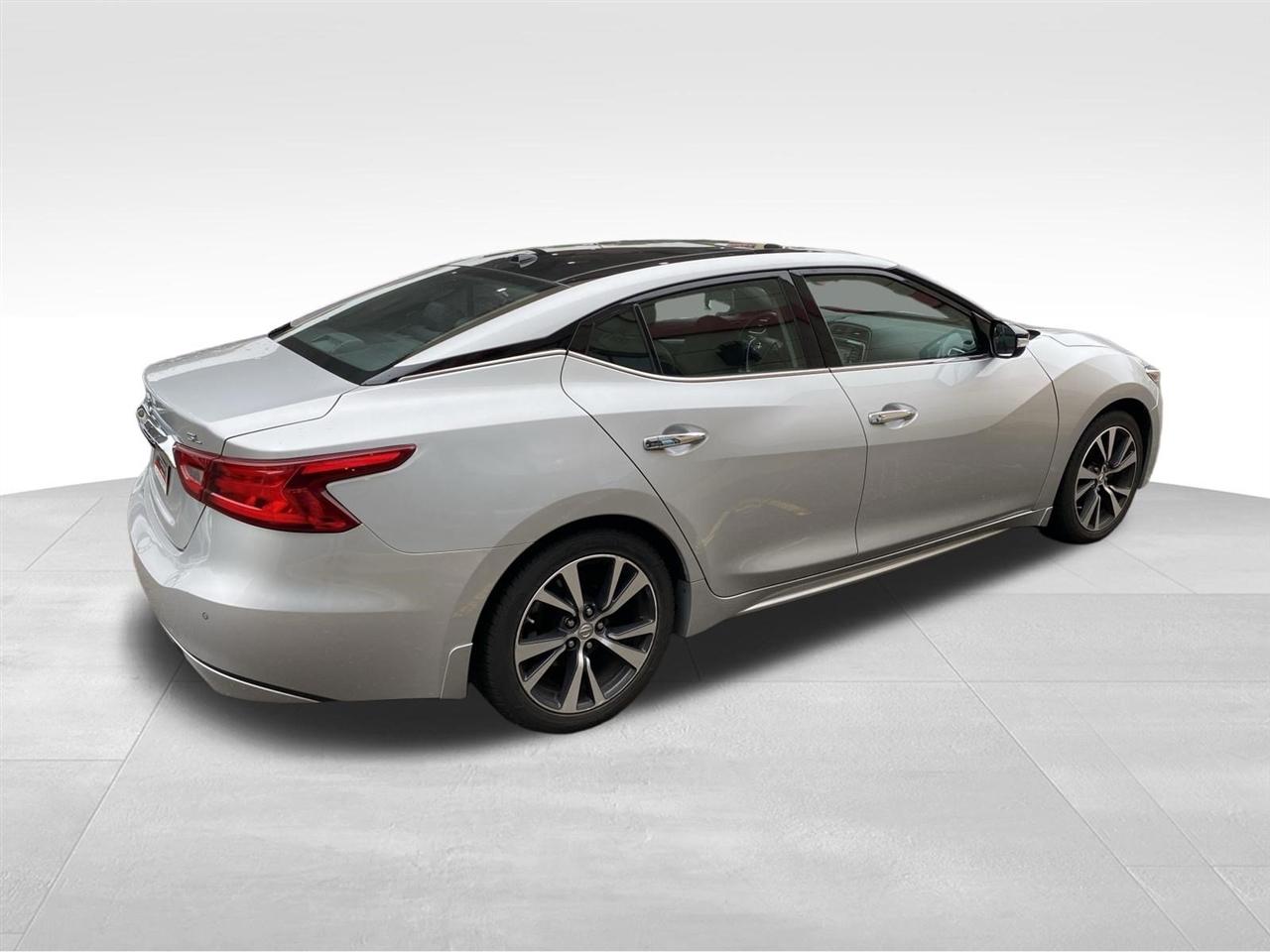 Nissan Maxima SL 3.5L 2017