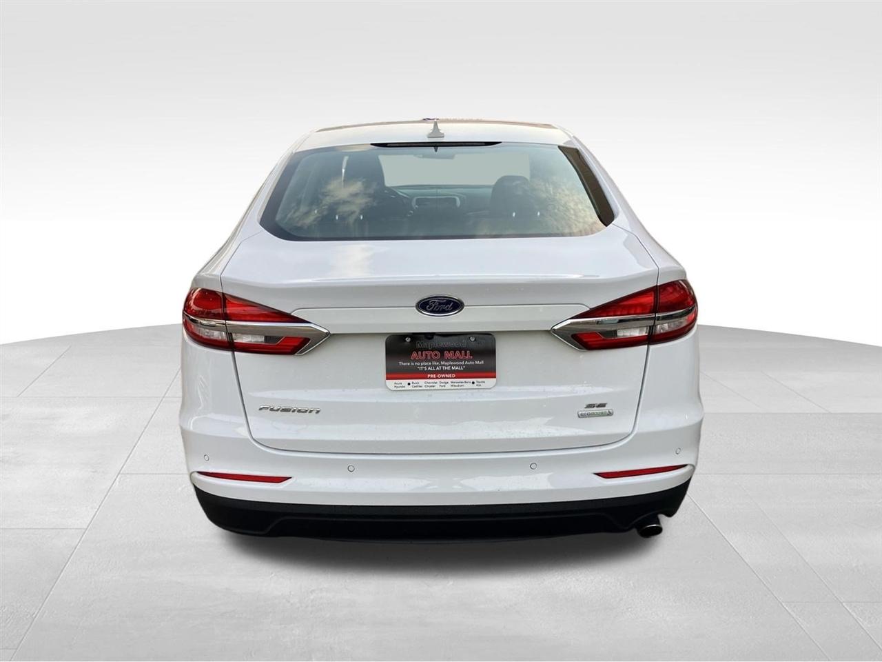 Ford Fusion SE FWD 2020