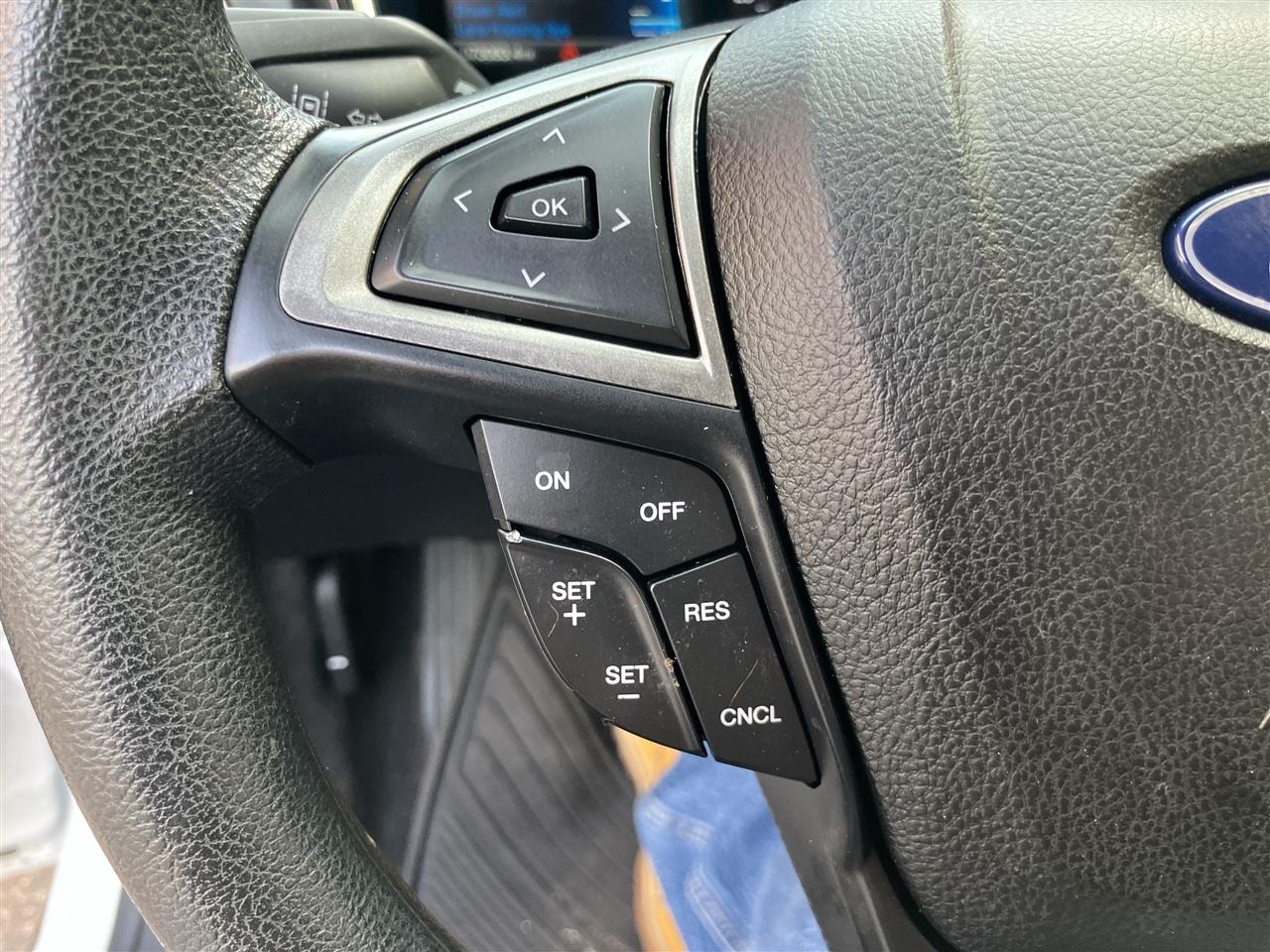 Ford Fusion SE FWD 2020