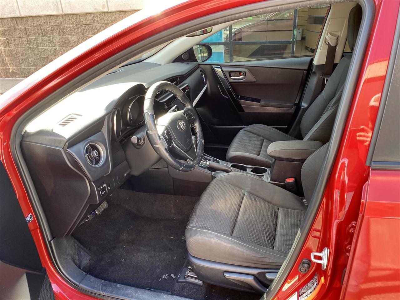 Toyota Corolla iM CVT (Natl) 2017