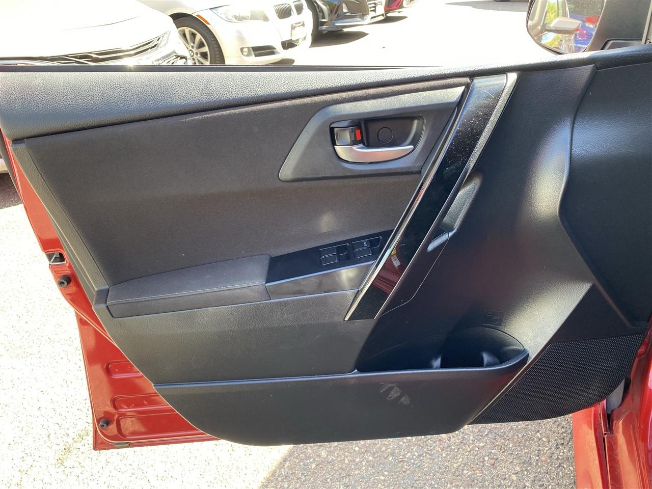 Toyota Corolla iM CVT (Natl) 2017