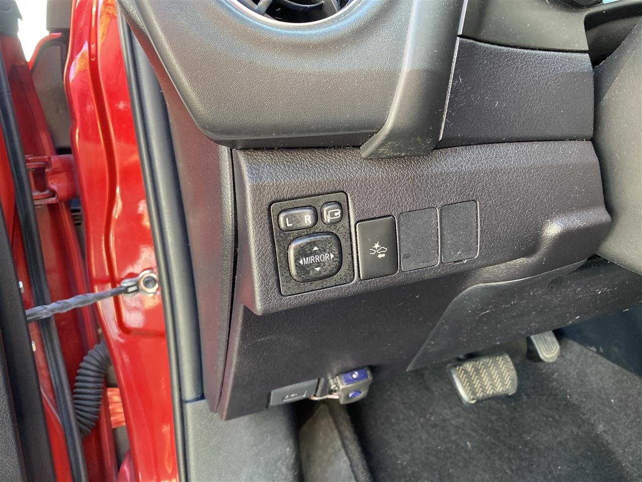 Toyota Corolla iM CVT (Natl) 2017