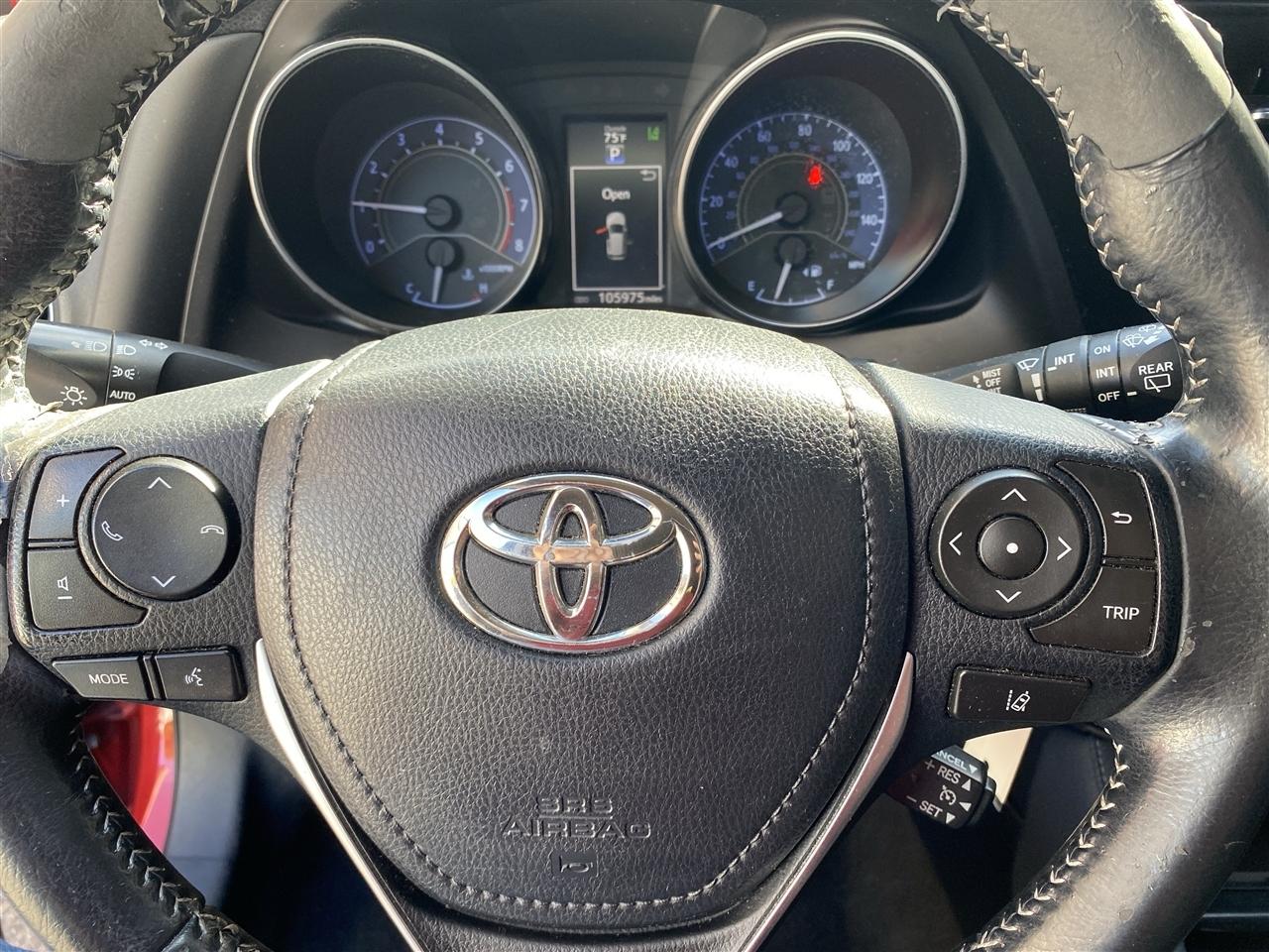 Toyota Corolla iM CVT (Natl) 2017