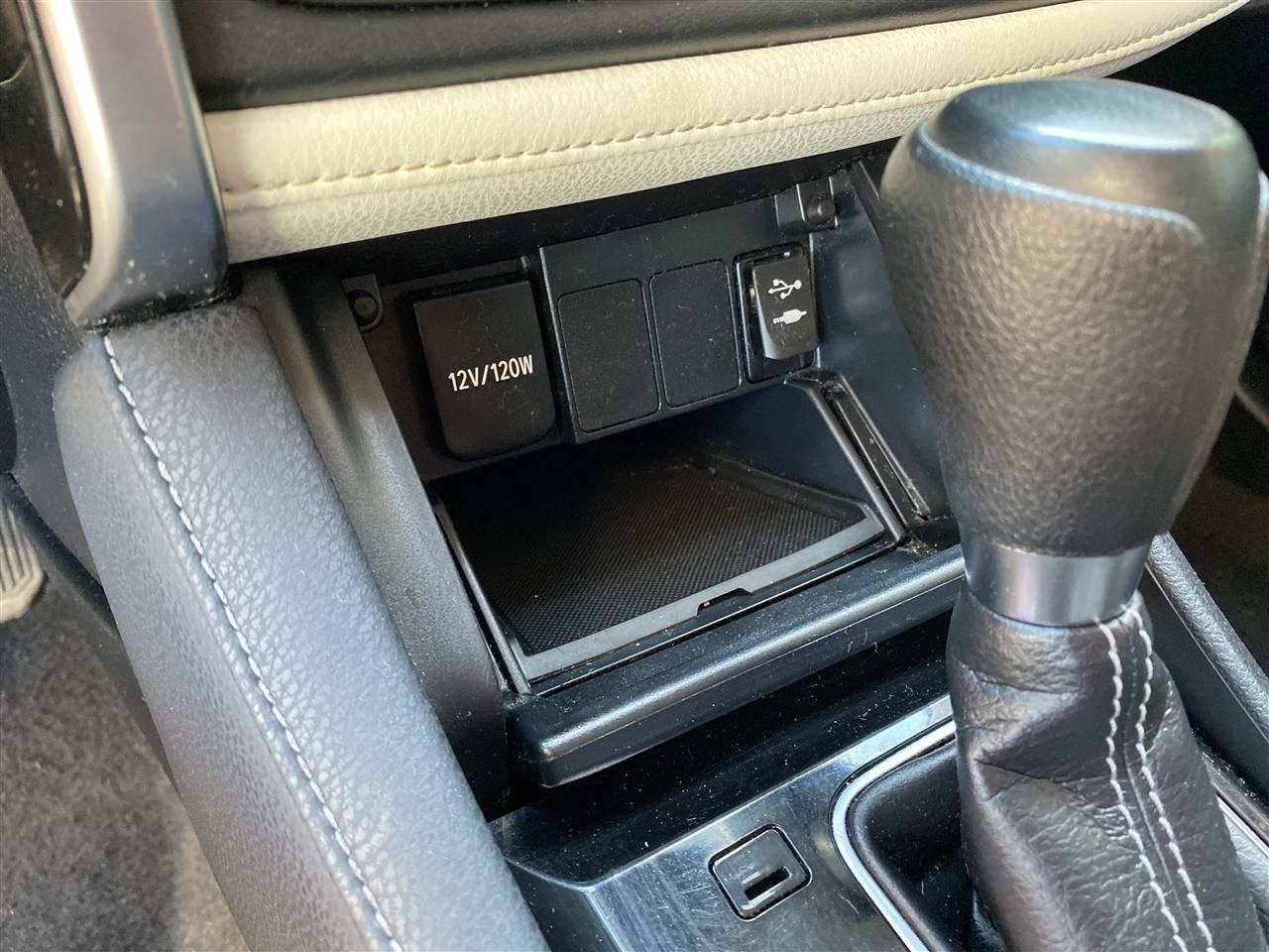 Toyota Corolla iM CVT (Natl) 2017