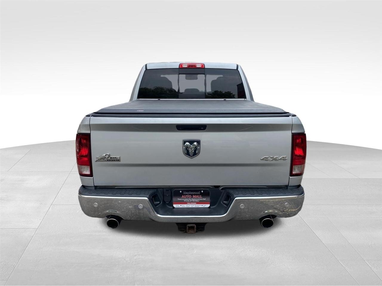 RAM 1500 4WD Crew Cab 140.5" Big Horn 2016