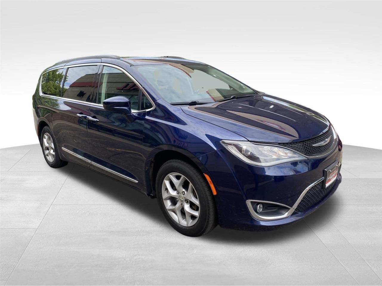 Chrysler Pacifica Touring-L FWD 2017