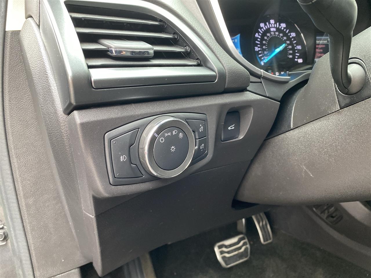 Ford Fusion 4dr Sdn Titanium AWD 2015