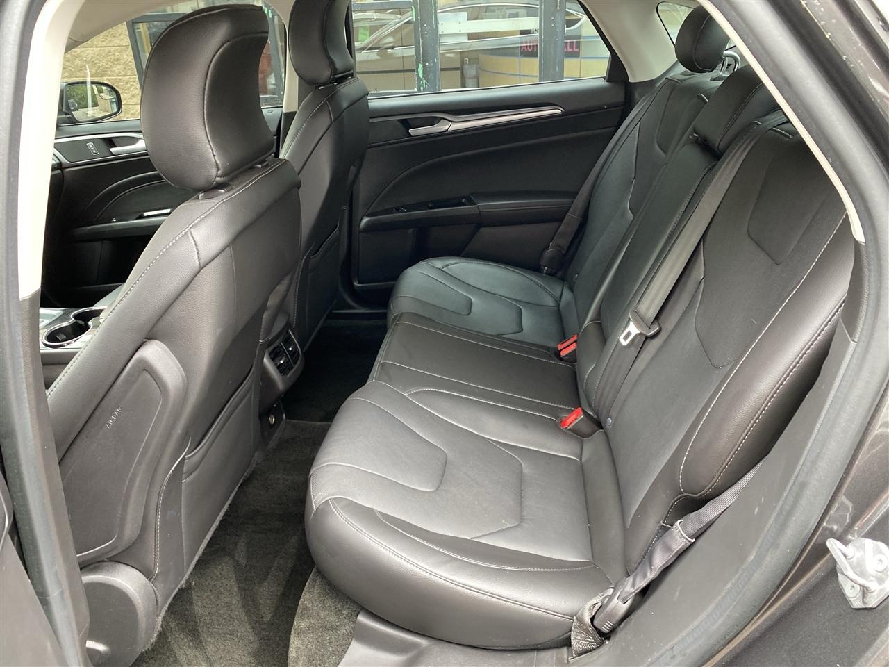 Ford Fusion 4dr Sdn Titanium AWD 2015