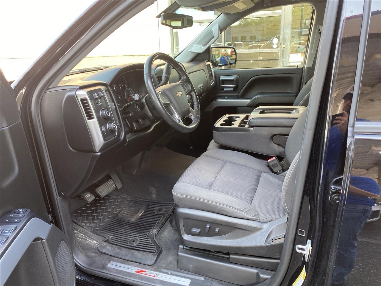 Chevrolet Silverado 1500 4WD Crew Cab 143.5" LT w/2LT 2018