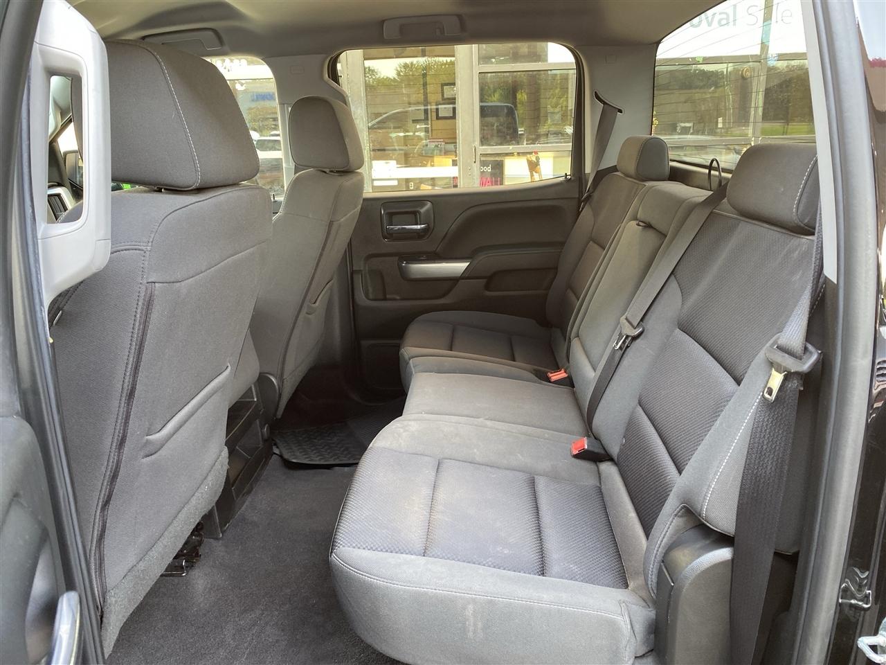 Chevrolet Silverado 1500 4WD Crew Cab 143.5" LT w/2LT 2018