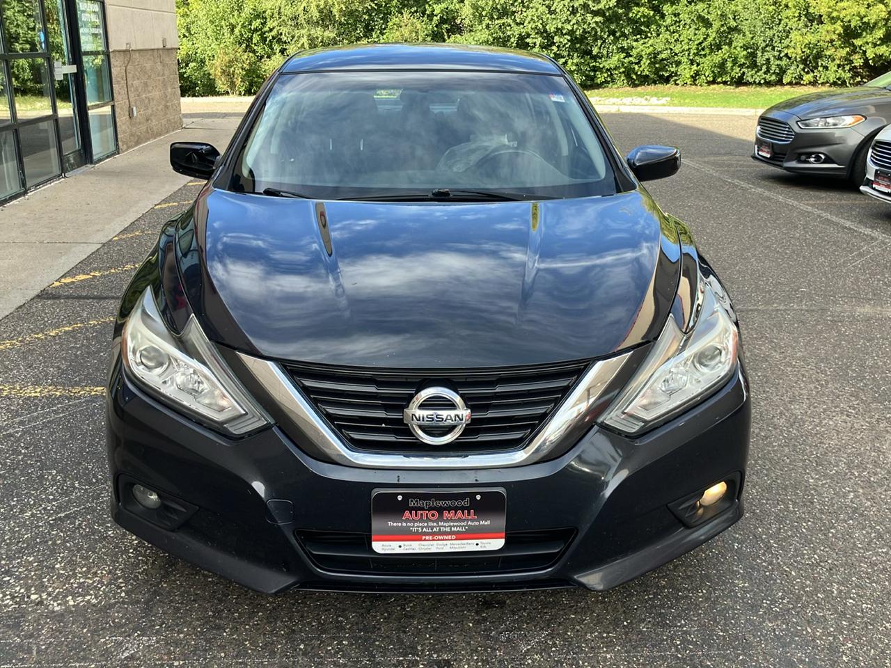 Nissan Altima 2.5 SV Sedan 2017